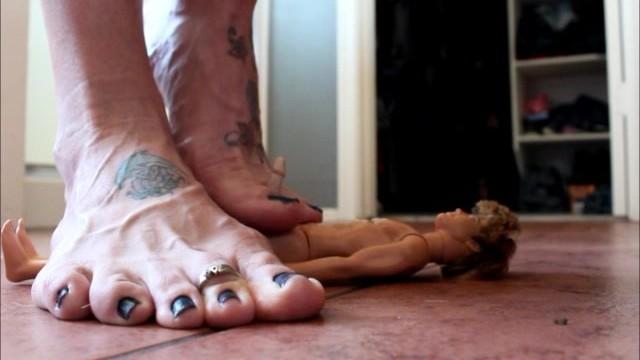 A Giantess Mother's Massage - Pornhub.com